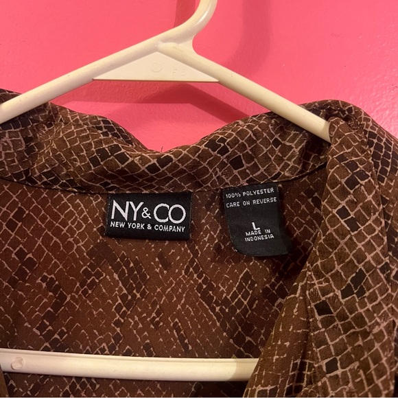 New York & Company Brown Snake Print Blouse - Picture 4 of 5
